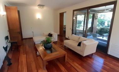 Casa en Arriendo en Los Halcones / Bernardo Larraín Cotapos