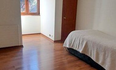 Casa en Arriendo en Los Halcones / Bernardo Larraín Cotapos