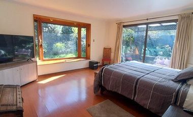 Casa en Arriendo en Los Halcones / Bernardo Larraín Cotapos