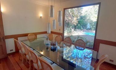 Casa en Arriendo en Los Halcones / Bernardo Larraín Cotapos