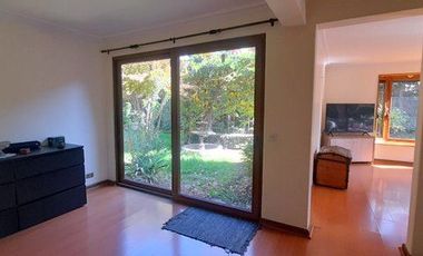 Casa en Arriendo en Los Halcones / Bernardo Larraín Cotapos