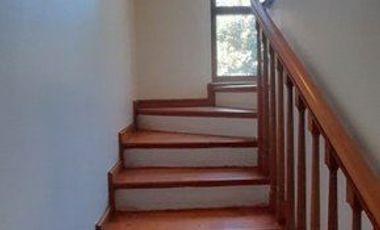 Casa en Arriendo en Los Halcones / Bernardo Larraín Cotapos