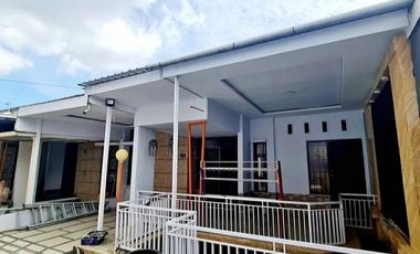 Dijual Rumah dalam Kompleks