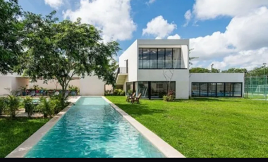 Venta de Casa 3 Habitaciones en Privada Conkal