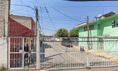 Jardines de Santa Mónica, Tlanepantla, EDOMEX. Casa en venta