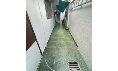 Vendo casa comercial barrio Ciudad Jardín en Barranquilla