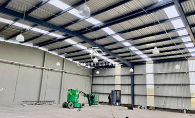 Bodega renta CERRILLO VISTA HERMOSA - Con estacionamiento y uso de medio baño