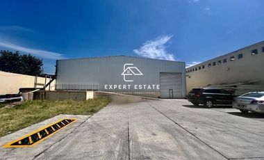 Bodega renta CERRILLO VISTA HERMOSA - Con estacionamiento y uso de medio baño