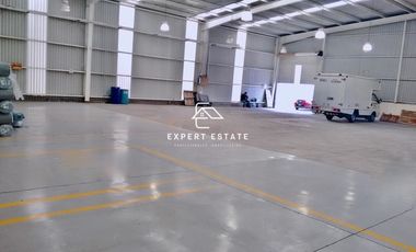 Bodega renta CERRILLO VISTA HERMOSA - Con estacionamiento y uso de medio baño