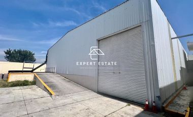 Bodega renta CERRILLO VISTA HERMOSA - Con estacionamiento y uso de medio baño