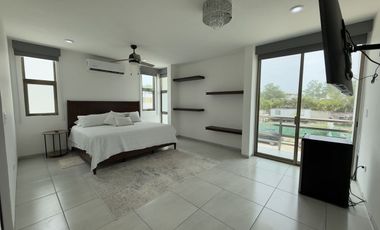 Casa en Venta con Paneles Solares dentro de Privada en Conkal Yucatán