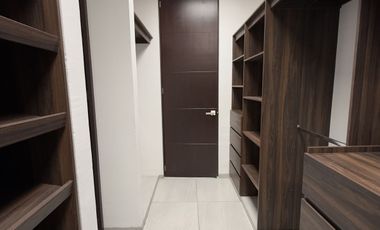 Casa en Venta con Paneles Solares dentro de Privada en Conkal Yucatán