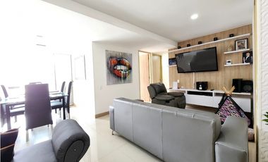 AMPLIO Y PERMITE RENTAS CORTAS. EN SABANETA