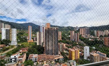 AMPLIO Y PERMITE RENTAS CORTAS. EN SABANETA