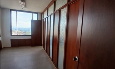 ARRIENDO OFICINA EN CENTRO DE MANIZALES | ARRIENDOS MANIZALES