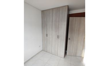 SE ARRIENDA CASA EN BARRIO COLINAS DEL BOSQUE - DOSQUEBRADAS