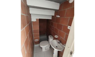 SE ARRIENDA CASA EN BARRIO COLINAS DEL BOSQUE - DOSQUEBRADAS