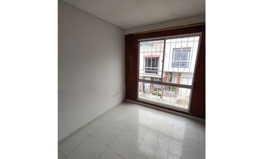 SE ARRIENDA CASA EN BARRIO COLINAS DEL BOSQUE - DOSQUEBRADAS