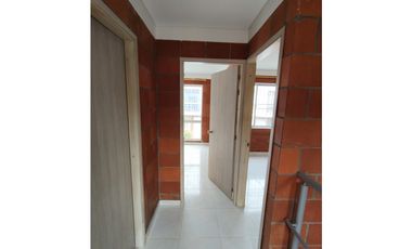 SE ARRIENDA CASA EN BARRIO COLINAS DEL BOSQUE - DOSQUEBRADAS