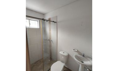 SE ARRIENDA CASA EN BARRIO COLINAS DEL BOSQUE - DOSQUEBRADAS