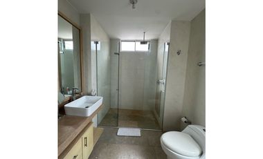 APARTAMENTO DE 150 metros EN VENTA.3 HABITACIONES