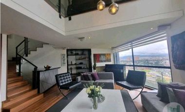 VENTA o ARRIENDO APARTAMENTO 280m2 + 30 BALCON PARQUE LOS LAGARTOS