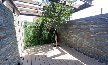 CASA 3 DORM MAS SERVICIO AV DEL VALLE ABRIL