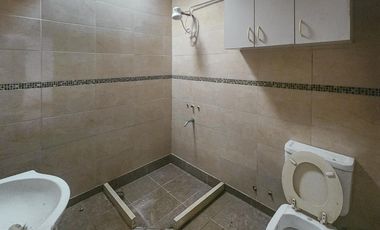 Casa de oportunidad con 2 dormitorios más cochera en zona Norte