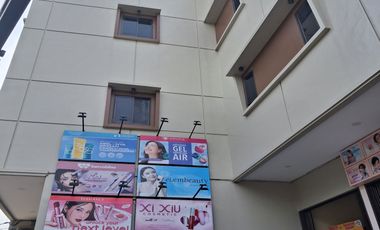 Tempat Kost dan Usaha, Baru 2025, 4 Lantai, 99% terisi, Omzet 1M /thn