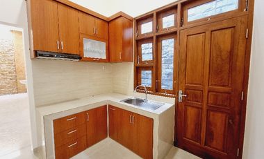 Rumah Mewah 261m² Gress Dekat Fave Hotel Solo