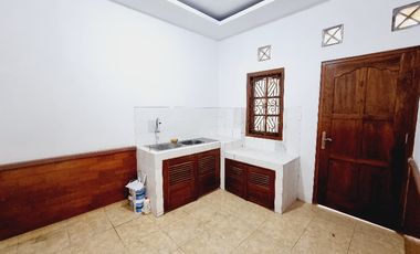 Rumah Bagus 2 Lt Dekat De Djolomadu Colomadu KRA