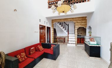 Rumah Bagus 2 Lt Dekat De Djolomadu Colomadu KRA