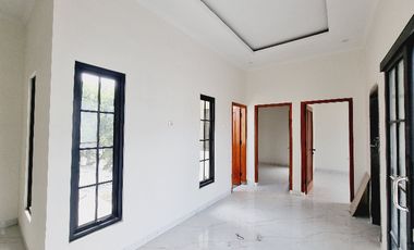 6 Unit Sisa 2 Unit  Rumah Mewah 2 Lt  Dalam Town House di Solo Kota