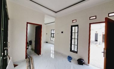 6 Unit Sisa 2 Unit  Rumah Mewah 2 Lt  Dalam Town House di Solo Kota