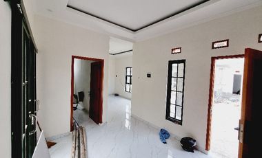 6 Unit Sisa 2 Unit  Rumah Mewah 2 Lt  Dalam Town House di Solo Kota