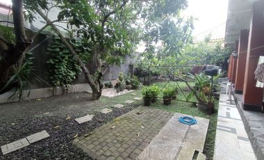 Rumah Mewah Full Jati di Perumahan Gawanan Colomadu