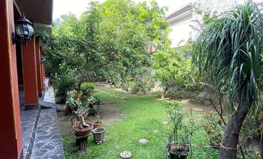 Rumah Mewah Full Jati di Perumahan Gawanan Colomadu