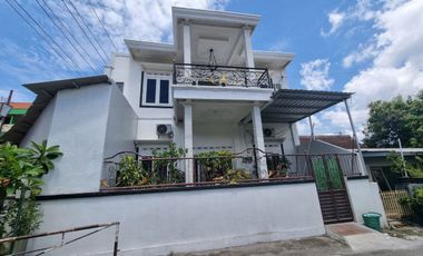 Rumah Hunian Dan Tempat Usaha Tengah Kota Karangasem Solo