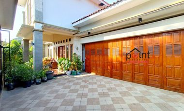 Rumah Second Furnish Tengah Kota Banyuanyar Solo