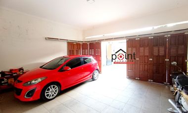 Rumah Second Furnish Tengah Kota Banyuanyar Solo