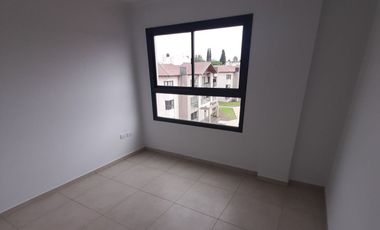 Alquiler Duplex 2 dorm Arguello Village c/cochera