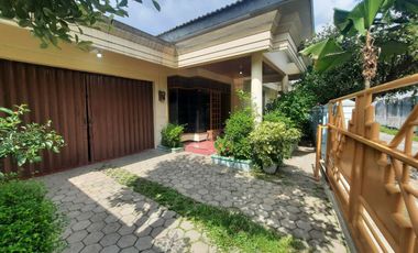 Rumah Luas Lingkungan Aman Dekat Jln Slamet Riyadi Penumping