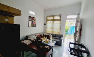 Rumah Nyaman Asri Dan Luas Mangkubumen Solo