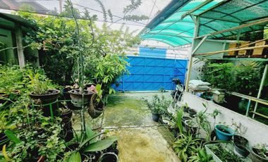 Rumah Nyaman Asri Dan Luas Mangkubumen Solo