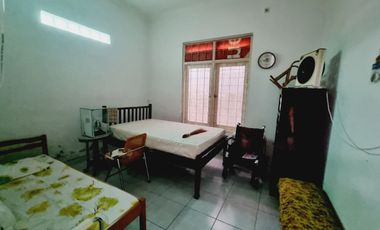 Rumah Nyaman Asri Dan Luas Mangkubumen Solo