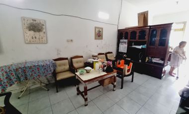 Rumah Nyaman Asri Dan Luas Mangkubumen Solo