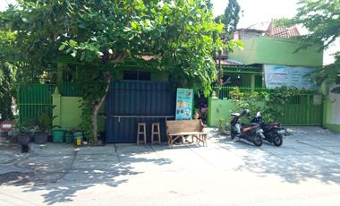 Rumah Hook Strategis Tengah Kota Sumber Solo