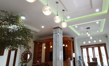 Rumah mewah luas Full furnish plus private pool di Gagaksipat