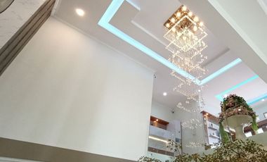 Rumah mewah luas Full furnish plus private pool di Gagaksipat