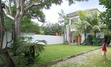 Rumah mewah luas Full furnish plus private pool di Gagaksipat